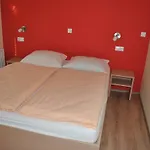 Guest house Pri Vidrgarju