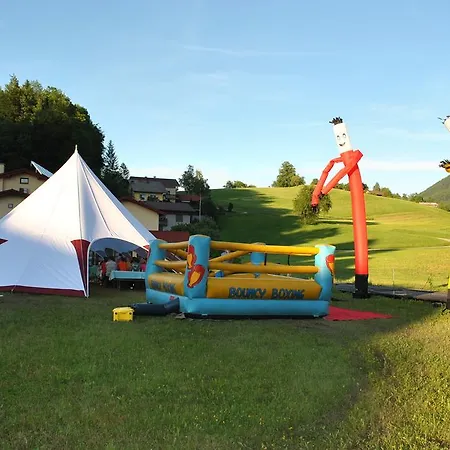 Konukevi Pri Vidrgarju 3*