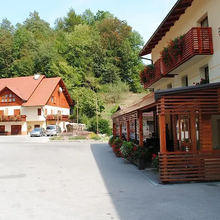 Pri Vidrgarju Vace