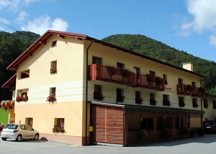 بيت ضيافة Pri Vidrgarju 3*